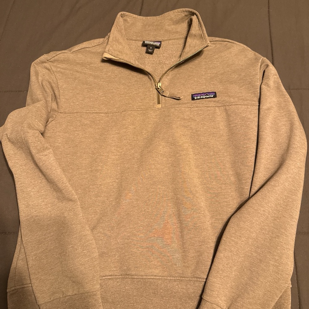 Patagonia Women’s Size Small Grey-Green Zip-Up Sweater